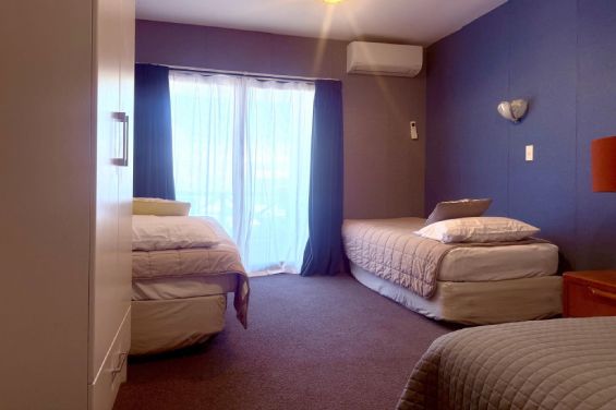 Garden Apartment - single beds