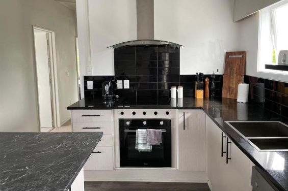 Ocean Apartment - kitchen